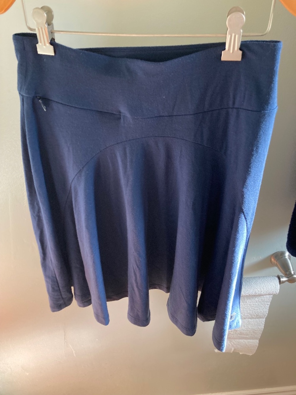Royal Robbins knee length skirt